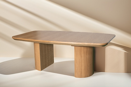 Tisch, Esstisch Auf Gerillten Beinen T71