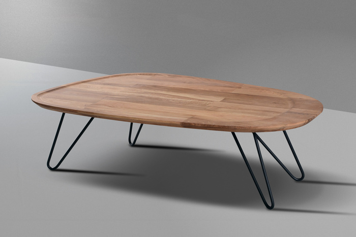 Couchtisch Livaro aus Massivholz Eiche mit Metallbeinen – Design Wohnzimmertisch mit profilierter Tischplatte im Industrial Stil