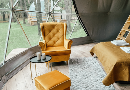 Rio gesteppter Sessel im skandinavischen Stil