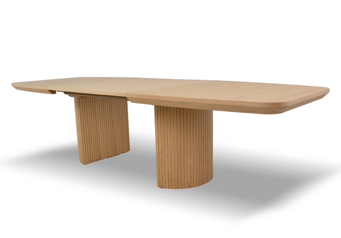 Tisch, Esstisch Auf Gerillten Beinen T71